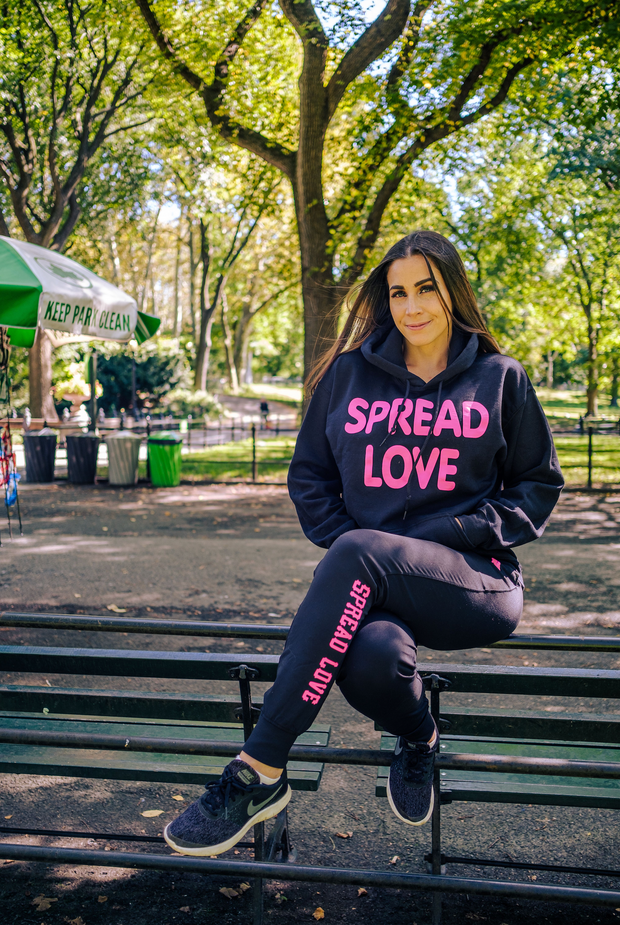 Spread Love Breast Cancer Icon Sweatshirt in Black
